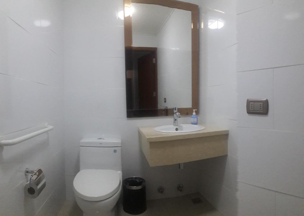 Hotel Pekin Ικίκε Εξωτερικό φωτογραφία